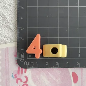 Acrílico número cuentas y forma geométrica cuentas bricolaje hecho a mano teléfono accesorios