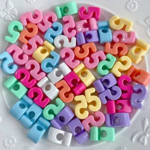 Cuentas de números acrílicos con agujeros para joyería DIY, cadenas de teléfono y dijes bonitos.