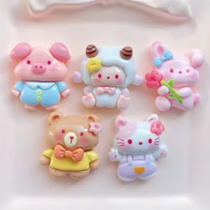 Set di ciondoli in resina di animali cartoni animati carini per accessori fai da te