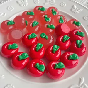 Grandi ciondoli in resina a forma di mela rossa trasparente 3D per accessori e custodie.