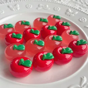 Charm mela rossa in resina 3D cabochons di frutta trasparente per custodia telefono fai da te.