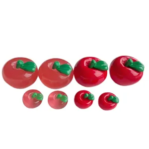 Ciondoli in resina a forma di mela rossa per accessori fai da te. Mini cabochon di frutta carini.