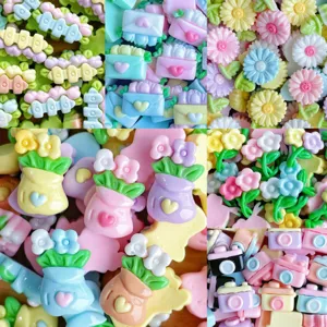 Mini Harz Blumenvasen Kamera Flatback Cabochons Süße Cartoon Schnuller Koffer DIY Basteln Miniaturen Verzierungen Für Handyhüllen Haarnadeln Dekoration