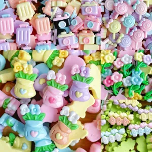 Niedliche Mini Harz Charms Cabochons fuer DIY Handyhuelle Haarklammer Basteln Dekoration