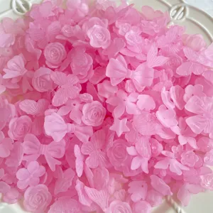Ciondoli in resina opaca rosa misti per decorazione di cover per telefono e forcine.