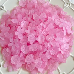 Set di ciondoli DIY rosa opachi, fiocchi e rose in stile barocco misto per decorare telefono.