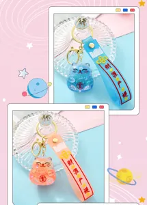 Creative liquid quicksand lucky cat keychain acrylic oil filled car hanging pendant accessory detail