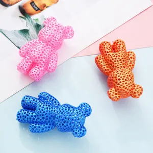 Plastic 3D hollow mesh bear figurines set, colorful decorative ornaments for desktop.