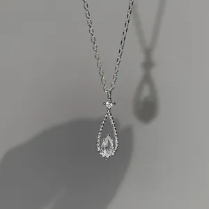 Collar con colgante de gota de plata S925, joyería de clavícula brillante y elegante para mujer.