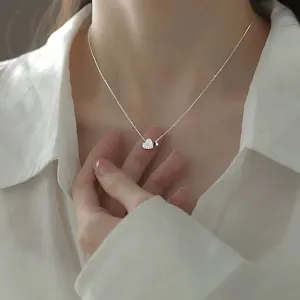 Elegante collar con colgante de doble corazón de plata de ley S925 para mujer, cadena.