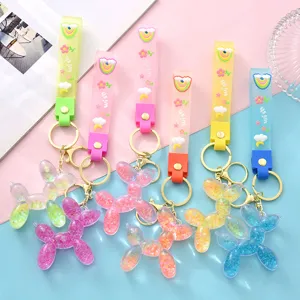 Porte-Clés Chien à Bulles en Acrylique Sable Mouvant Liquide Couleur Bonbon Paillettes Mobiles Rempli d'Huile Pendentif Sac Voiture Cadeau