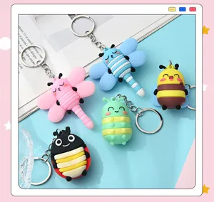 Schattige 3D cartoon insecten sleutelhanger met libel, bij, rups en zachte rubberen hanger.