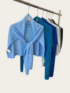 Lightweight knit shawl scarf for women, elegant summer commuting wrap and neck protection accessory.