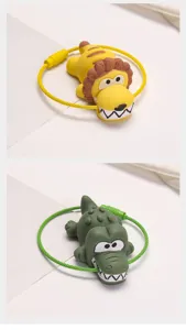 Cute cartoon animal wire rope keychain, mini metal cable key ring for bag decoration.