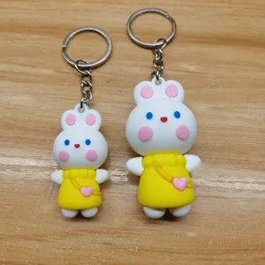 Set di portachiavi con coniglio di cartone animato carino, mini accessori per auto.
