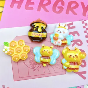 Cute resin bee honey pot charms for DIY phone case craft scrapbooking decoration items.