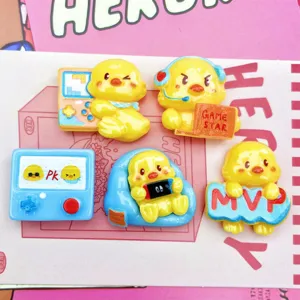 Gelbes Küken Spielkonsole Harz Zubehör Cartoon DIY Ornament Für Handyhülle Haarnadel Schreibwaren Bastel Dekoration