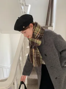 Koreanischer Stil Herbst Winter karierter Schal Damen elegante Vintage Fransen warmer Schal Mode