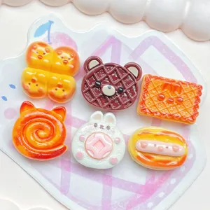 Lindos cabujones de resina de dibujos animados, oso conejo pan galleta dijes para funda de teléfono.