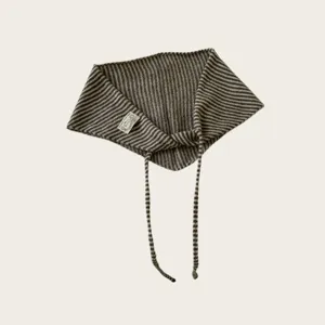 Pañuelo triangular de punto a rayas otoño invierno mujer moda lindo chal bufanda detalle