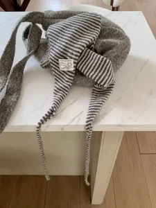 bufanda triangular de punto a rayas estilo coreano otoño invierno moda chal accesorio elegante