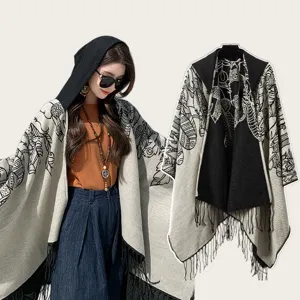 Poncho a Mantella con Cappuccio da Donna Stile Bohémien Scialle con Stampa Etnica e Nappe Cardigan in Maglia da Viaggio