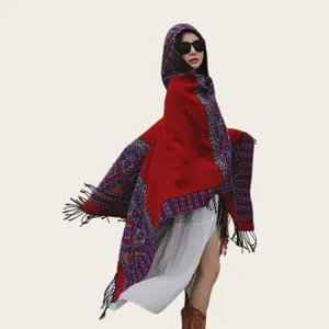 Scialle con Cappuccio Rosso Bohémien Mantello Etnico Frange Poncho da Viaggio Donna