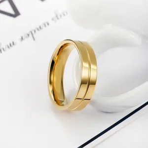 Klassischer 18K vergoldeter Edelstahlring mit doppeltem Rillendesign für moderne Paare