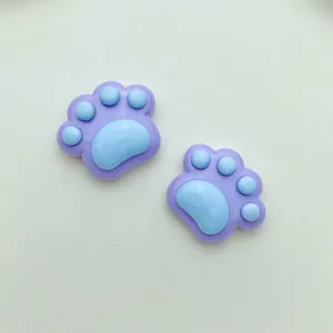 Glänzende Kunstharz Katzenpfote DIY Zubehör Detailansicht für Handyhülle und Haarschmuck.