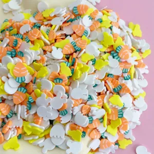 Gros plan détaillé de tranches de pâte polymère colorée, idéal pour le bricolage et déco de coque.