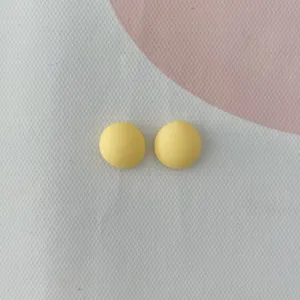 Mini bottoni rotondi in resina gialla per bricolage, nail art e decorazione custodia.