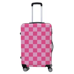 Detailweergave van de roze geblokte kofferbeschermhoes van elastische en duurzame stof