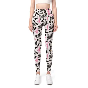 Detailansicht der Damen Yoga-Leggings mit hoher Taille, Leopardenmuster und Cheerleader-Print