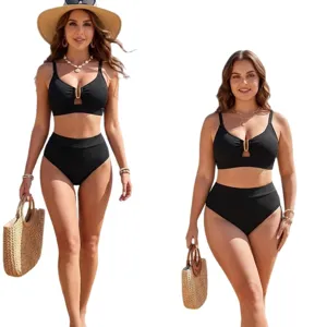 Elegante bikini a due pezzi nero a coste a vita alta da donna, costume su modelle