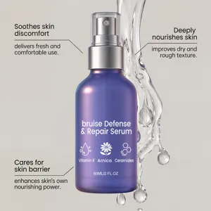 Sérum réparateur avec détail d'éclaboussure d'eau montrant vitamine K et céramides