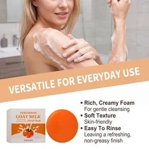 Détails du savon au lait de chèvre et au kaki avec mousse crémeuse.