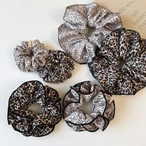 Coleteros de Tela con Estampado de Leopardo Retro para Mujer Estilo Coreano Elegantes Gomas para el Pelo con Borde de Volantes Hecho a Mano Soporte para Cola de Caballo