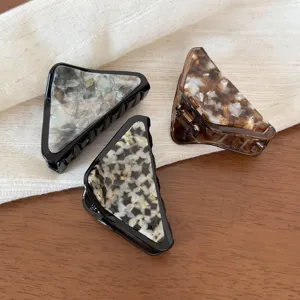 Elegante Pinza per Capelli a Triangolo in Acetato per Donna Stile Coreano Tartarugato Maculato Geometrico Shark Hair Clip