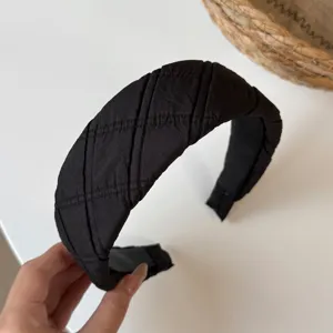 Black quilted padded headband for women, wide sponge hair hoop stylish autumn winter hair accessory