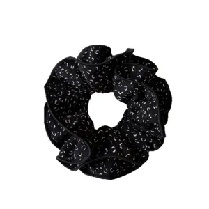 Υφασμάτινο scrunchie μαλλιών με ασπρόμαυρο τύπωμα κορεάτικου στυλ κύρια προβολή