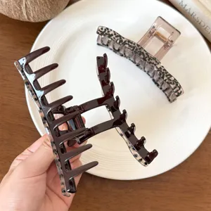 Gebogene Haarklammer und Leo Haarklammer für Damen Styling Haarspange Alltags Haaraccessoires.