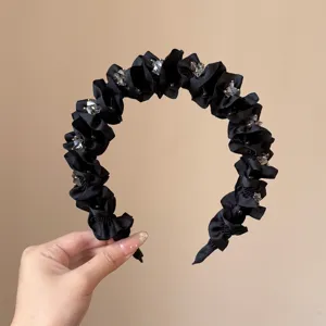 Zwarte stoffen geplooide haarband met kristallen, elegante haarhoepel voor dames dagelijks.