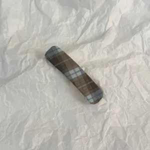 Elegant plaid hair clip for women, vintage brown snap barrette, stylish hair accessory.
