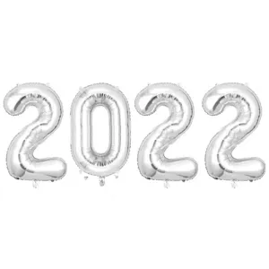 Ballons en aluminium argenté de haute qualité formant le chiffre 2022 pour le Nouvel An