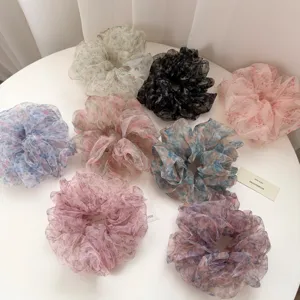 Blumen Organza Haargummis Set, ästhetische Vintage Haarbänder, flauschiges Haarschmuck für Frauen.