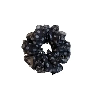 Schwarzer Organza Haargummi mit weißen Punkten flauschiger Zopfgummi für Damen Haarschmuck.