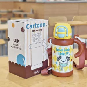 Cute 550ml stainless steel children insulated water bottle with cute strap and straw.