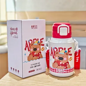 Süße Cartoon Bär Thermosflasche mit Strohhalm und Deckel, 500ml Kapazität für Kinder.