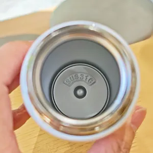 Stainless steel vacuum flask inner detail showing SUS316 food grade material view.