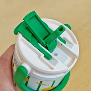 Borraccia termica portatile in acciaio inossidabile con coperchio a cannuccia e motivo limone estivo.